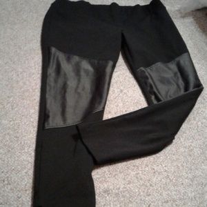 ♥️♥️♥️Leggings with vegan leather leg inserts